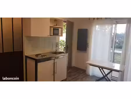 studio meublé indépendant dans maison avec jardin – saint-jean (bail étudiant 10 mois)