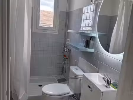 appartement f2 avec dépendance grenier meublé avec charges comprises