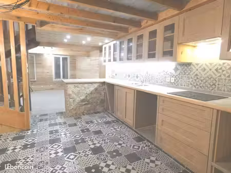 maison de ville de caractère entièrement rénovée
