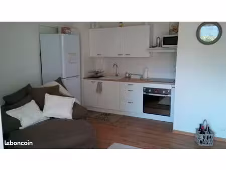 loue t1 de 33m2 meublé