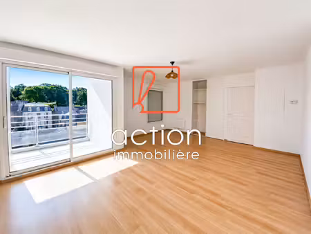 lumineux appartement t2 de 55m2 avec balcon et parking - cen