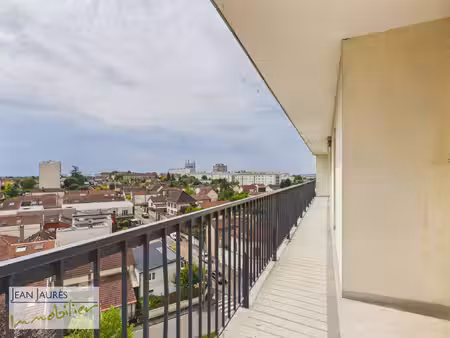 résidence st bernard : appartement avec vue dominante