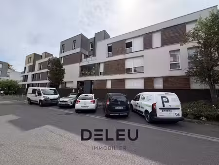 wasquehal centre  appartement t2 avec balcon et emplacement idéal