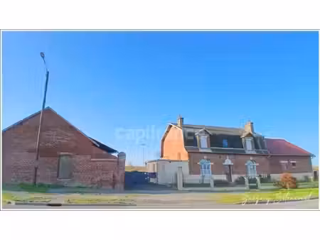 corps de ferme de caractère avec dépendances sur plus de 4 000 m² – proche bapaume