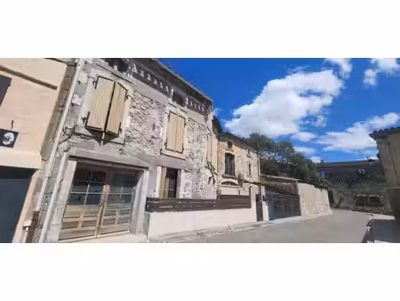 grande maison de village avec cour à 5 mn de carcassonne