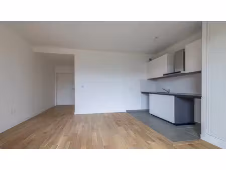location appartement 1 pièce 24.84 m² à ville-d'avray (92410)  638 €