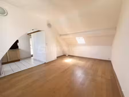 t2 de 30m² – orléans  rue de patay – travaux à prévoir