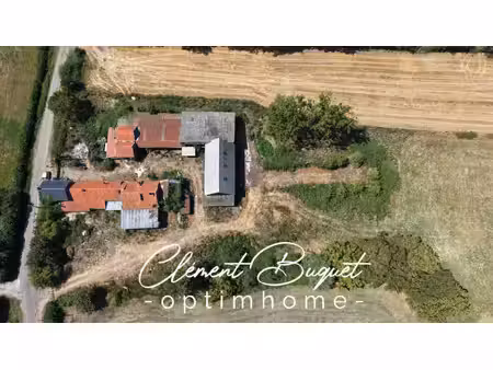 le favril – corps de ferme à rénover avec dépendances sur 1 26 hectare
