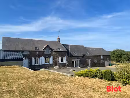 blot immobilier  longèrede belle surface avec grandes dépendances à l'abris des regards