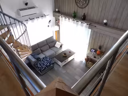 maison de plain-pied lumineuse avec mezzanine et jardin au c