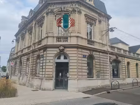 local commercial ou professionnel centre ville evreux  carac