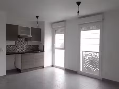location appartement 1 pièce 29 m² à bondoufle (91070)