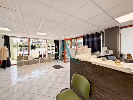vente fonds de commerce  83.00m²  mennecy