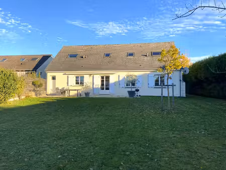 vente maison 7 pièces  170.00m²  traînou