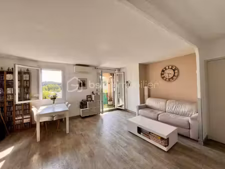 appartement de 65 70 m² à chateauneuf-grasse