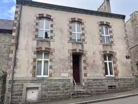 vente immeuble à quintin (22800) : à vendre / 157m² quintin