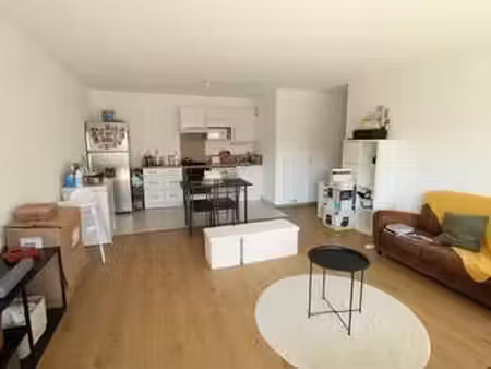 location appartement 3 pièces à sainte-luce-sur-loire (44980) : à louer 3 pièces / 69m² sa