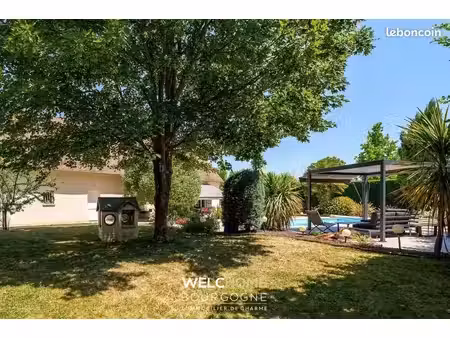 villa 7 pièces 187 m²