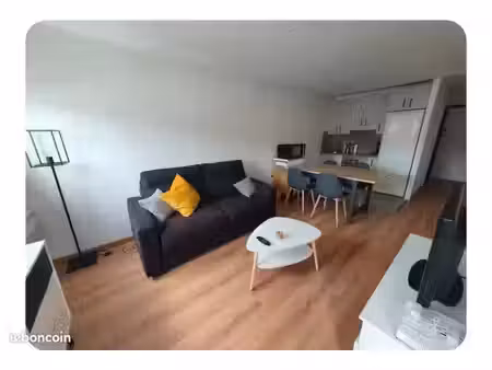 t1 bis belcenia étudiant