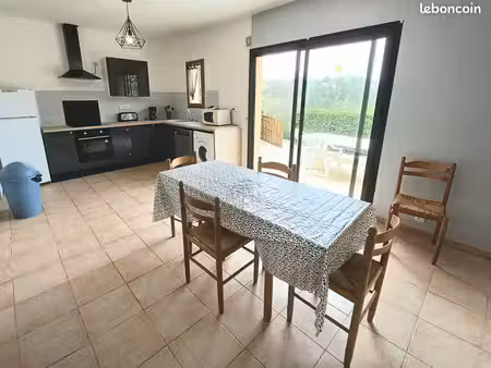 gite de 65m2 avec 2 chambres à louer à l'année 750/mois
