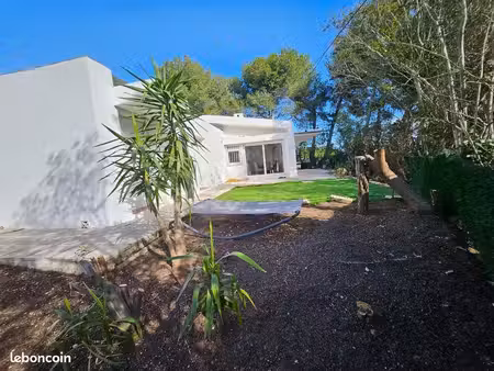 villa t5 de plain-pied et grand jardin - bail meublé