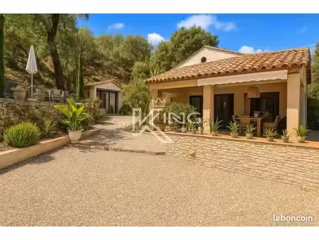 villa 3 pièces 102 m²