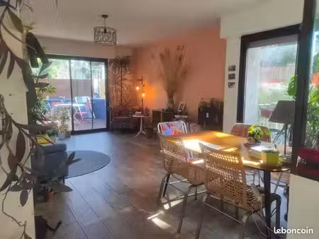 appartement 75m² marseille quartier chave – terrasse et box fermé - 1600