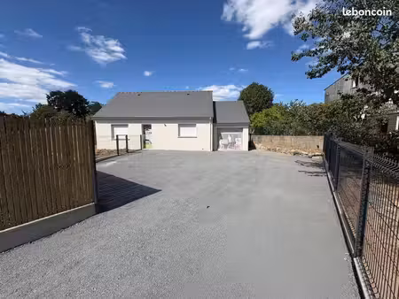 maison neuve à louer 780m2 terrain