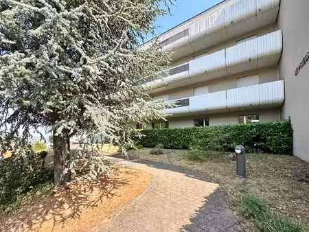 chamalières / rez-de-jardin à vendre au coeur du secteur paisible de la 'rue du roc blanc'