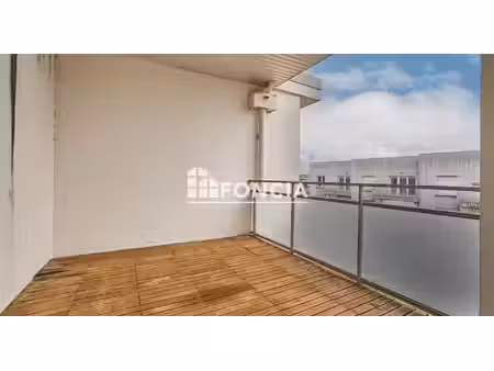 lormont résidence récente  appartement deux pièces avec belle terrasse
