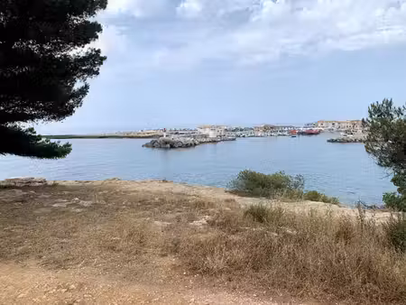 villa front de mer carro