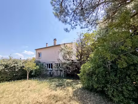 maison spacieuse avec terrain attenant à valréas.