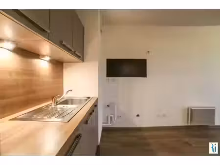 location appartement 2 pièces 39 m² à franqueville-saint-pierre (76520)