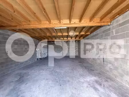 location entrepôt saint vincent de tyrosse 40230 70m²