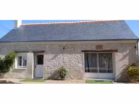 restigné 37140 maison restaurée avec combles aménageables