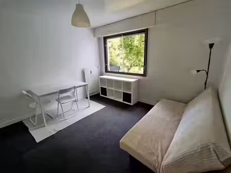 location meublée appartement 1 pièce 21 m² à amiens (80000)  560 €
