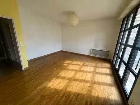 location bureaux 94 m²
