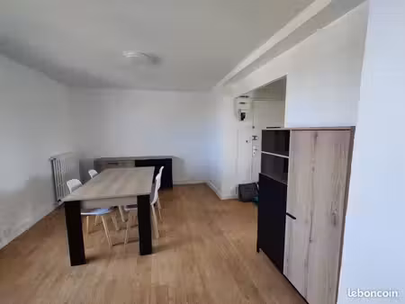 appartement 3 pièces – 67 m² – meublé – vue imprenable sur poitiers et prêt à vivre - loca