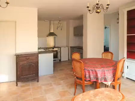maison meublée de charme de 81 m² disponible immédiatement