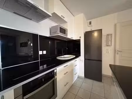 a louer - la seyne sur mer - type 2 meuble