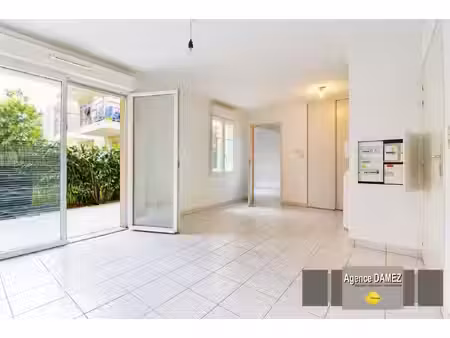 dourdan - appartement 2 pièces avec jardin privatif - parking