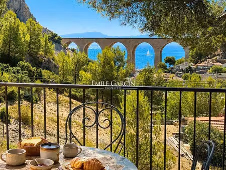 a vendre - ancien cabanon sur la côte bleue avec vue exceptionnelle - calanque...