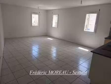 trés bel appartement pret à louer dans petite copropriété