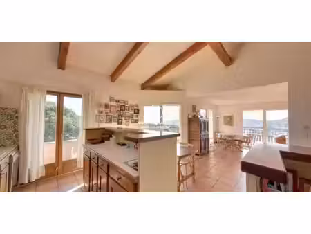 maison avec terrasse port-vendres (66)