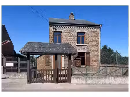 maison à vendre avec jardin et 3 chambres   houyet (vbe55721)