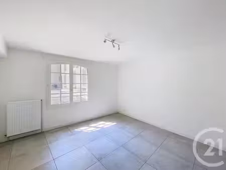 location appartement 3 pièces 56m² clermont ferrand 63100