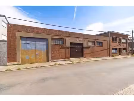 surface industrielle à vendre à rue basse meuse 23 et 23a visé (vbe55787)