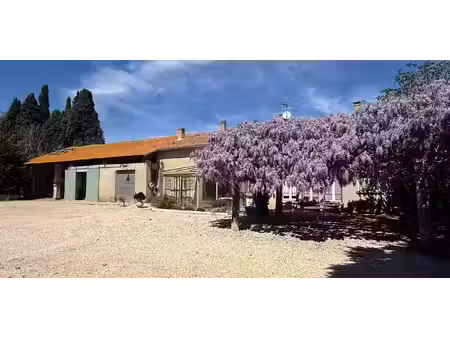 propriété avec jardin eyguières (13)