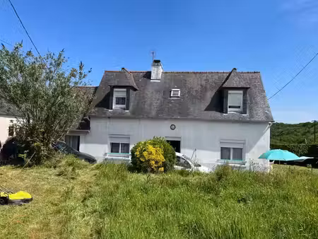 vente maison 5 pièces 79 m² maël-carhaix (22340)