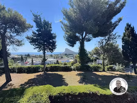 appartement 2 pièce(s) 49.67 m2 - vue mer